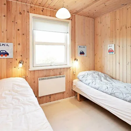 Four-bedroom Holiday In Henne 2 * Henne Strand
